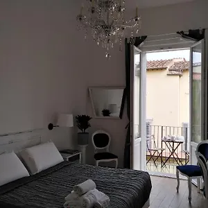 Bed & Breakfast In San Frediano, Firenze